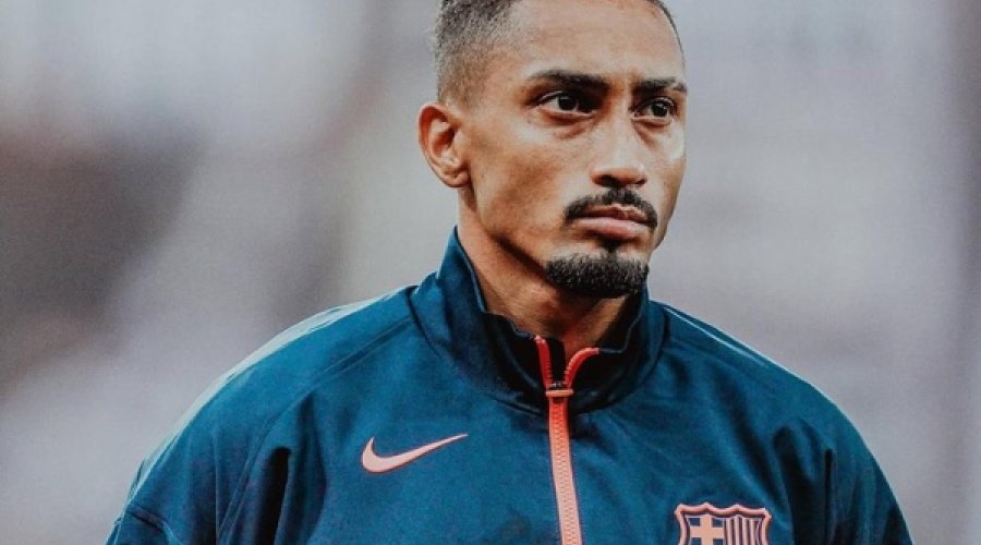 [Raphinha assina renovação e amplia vínculo com o Barcelona até 2030]